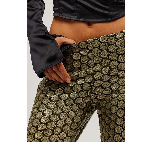 New FREE PEOPLE Wilder Days Sequin Flare Pants $198 SIZE 4 Gold/Olive - Picture 2 of 8